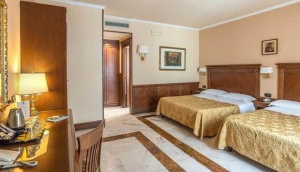 Tmark Vaticano Rome